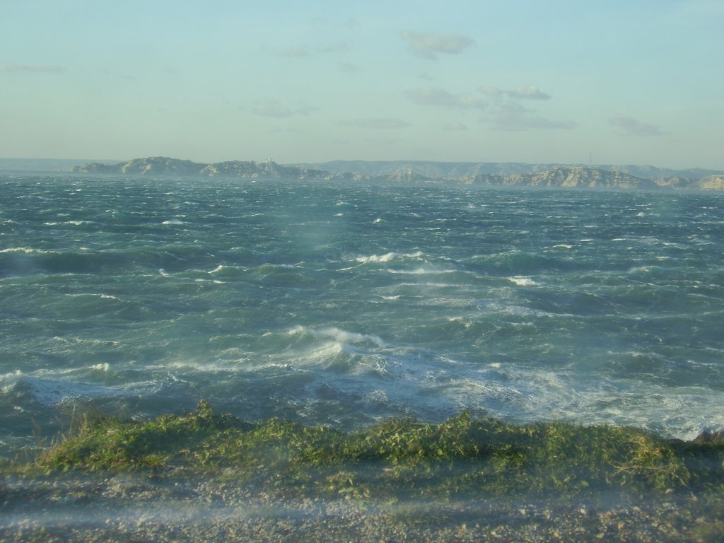 Bouillonnante la Méditerranée met son grain de sel dans le débat mondial (Photo Philippe Maillé)