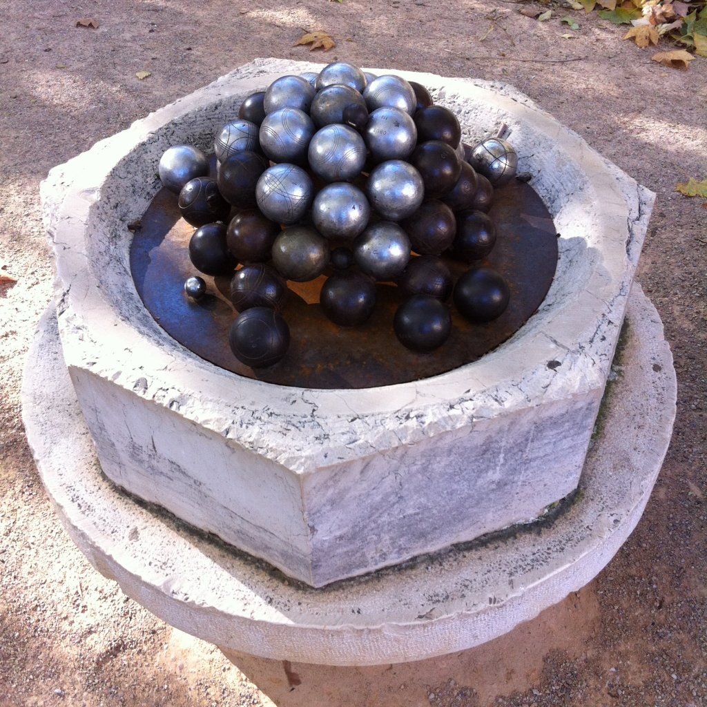 Une partie de pétanque ça fait plaisir... (Photo Hagay Sobol)