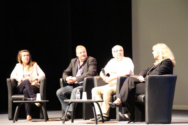 Axelle Benaïch, Jean-Pierre Roche, Gérard Cazorla, Brigitte Escande ont témoigné en ouverture du meeting d'Eugène Caselli (PHOTO PHILIPPE MAILLÉ)