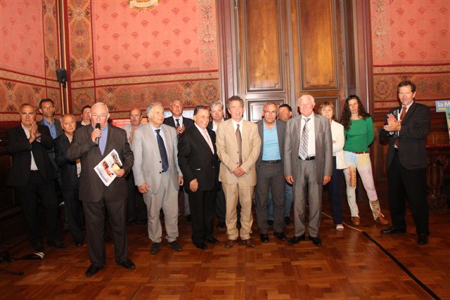 Un aréopage de personnalités a participé à la présentation du Mondial 2013 au sein du Palais de la Bourse (PHOTO PHILIPPE MAILLÉ)