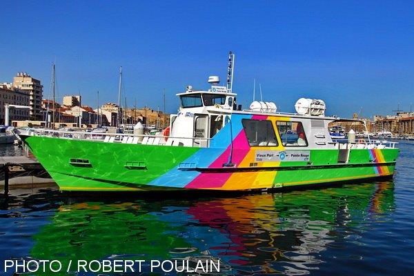 « Partir, partir, on a toujours un bateau dans le cœur », chante Julien Clerc, et qu’importe la distance, c’est le voyage qui compte. Pour la 2e saison, Marseille Provence Métropole offre, à la population comme aux touristes, la possibilité de se rendre à la Pointe Rouge, et, depuis quelques mois à l’Estaque. Invitation au voyage, à la découverte de quartiers, à mesurer, lorsque les transports en commun sont là, pertinents, à quel point la voiture peut-être ringarde. Et tant pis si, comme dirait Renaud, « La mer c’est dégueulasse »... (PHOTO Robert POULAIN)