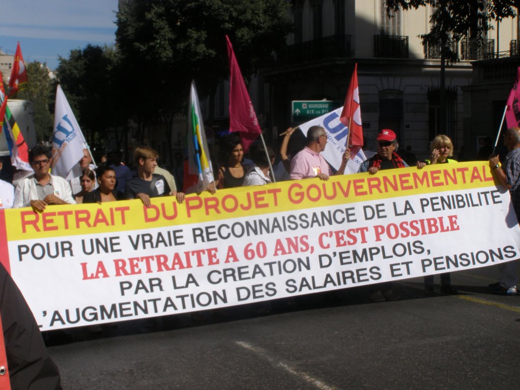 A l'appel de la CGT, la FSU, FO et Solidaires, dix mille personnes ont défilé ce mardi dans les rues de Marseille. (Photos S.P.)