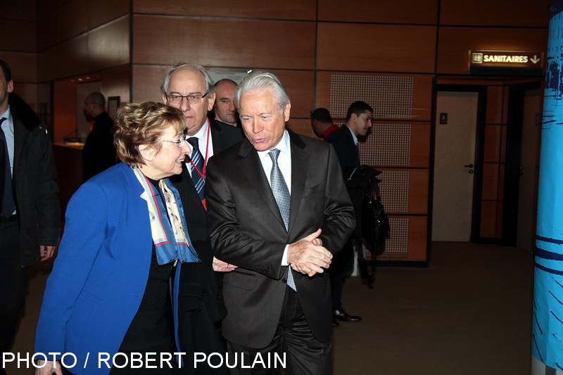 Anne-Marie Escoffier, la ministre déléguée à la décentralisation a été accueillie par Eugène Caselli, président de MPM et Michel Delebarre, président de l'association des communautés urbaines.