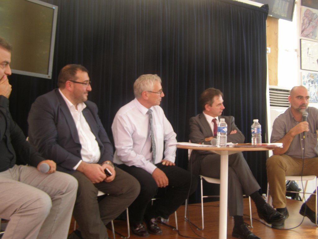 En prélude au Mois de l'économie sociale et solidaire, les artistes locaux de SMartfr investissent le Pavillon M jusqu'au jeudi 7 novembre. (Photos S.P.)