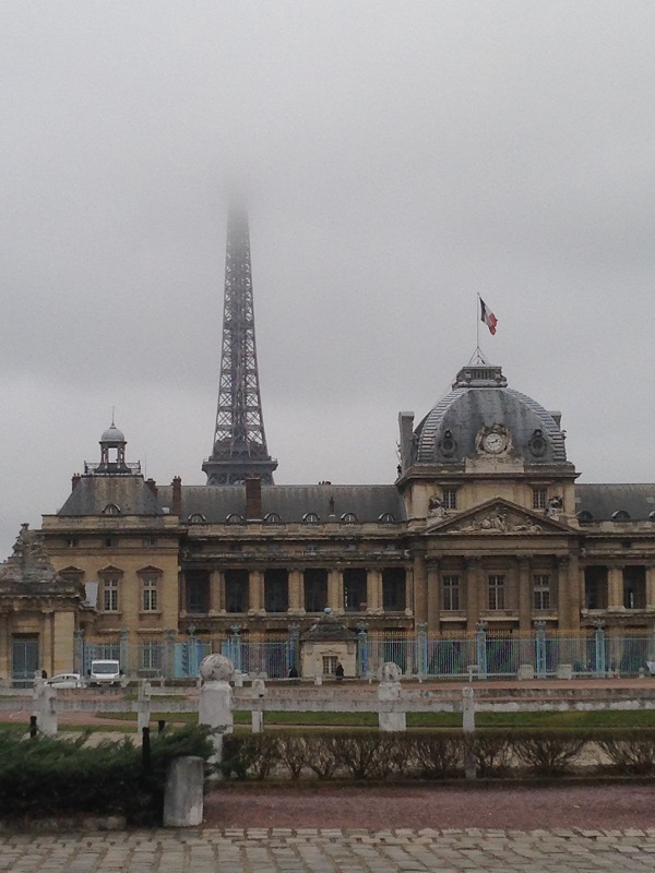 Les Parisiens sont capables d’accuser les Marseillais d’avoir volé un morceau de leur tour Eiffel (Photo Hagay Sobol)