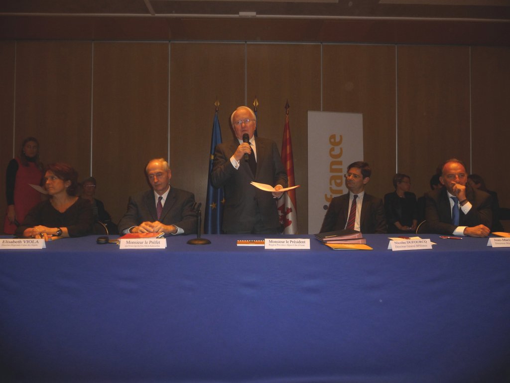 Une convention de partenariat a été signée entre Michel Vauzelle, Président de la Région Paca, Jean-Marie Suquet, Directeur Régional Bpifrance Paca en présence de Nicolas Dufourcq, Directeur Général Bpifrance