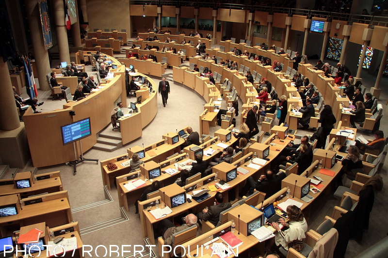 une délibération sur l'égalité hommes-femmes sera soumise au vote ce vendredi lors de l'Assemblée plénière qui se tiendra ce vendredi 27 juin