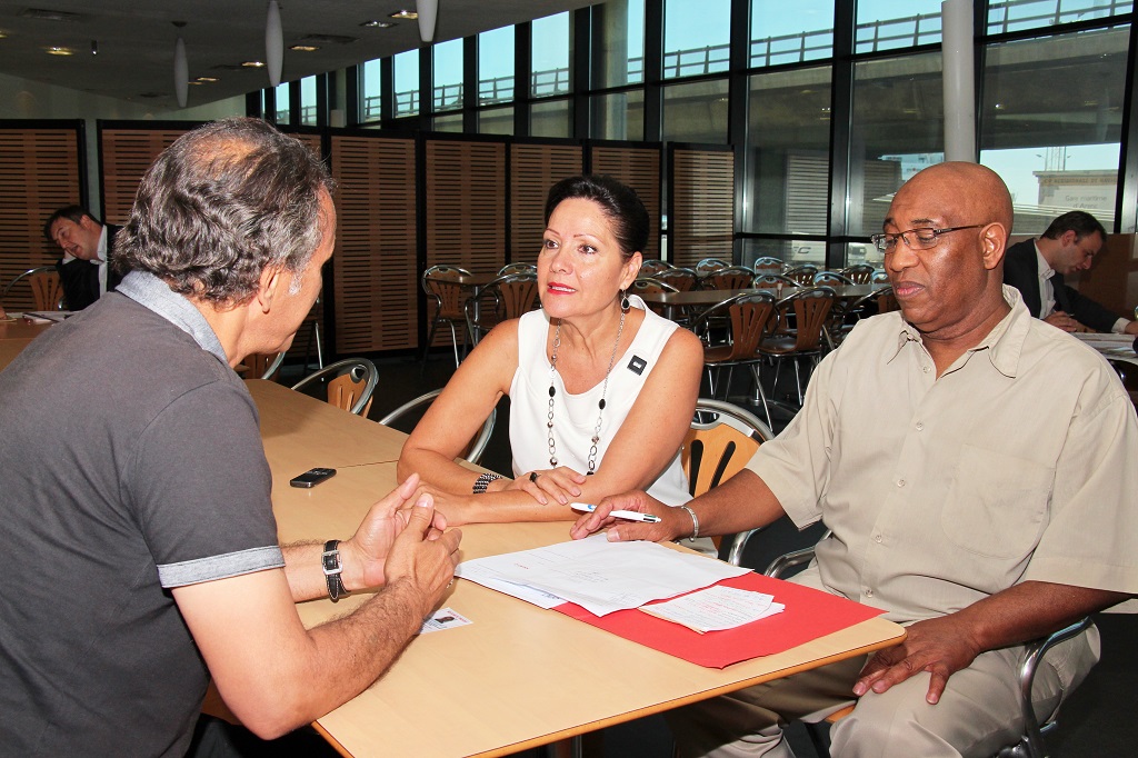 Lisette Narducci, vice-présidente du Conseil général 13 et Amadou Edouard Diallo, responsable régional exploitation de "Main Sécurité" (Photo Philippe Maillé)