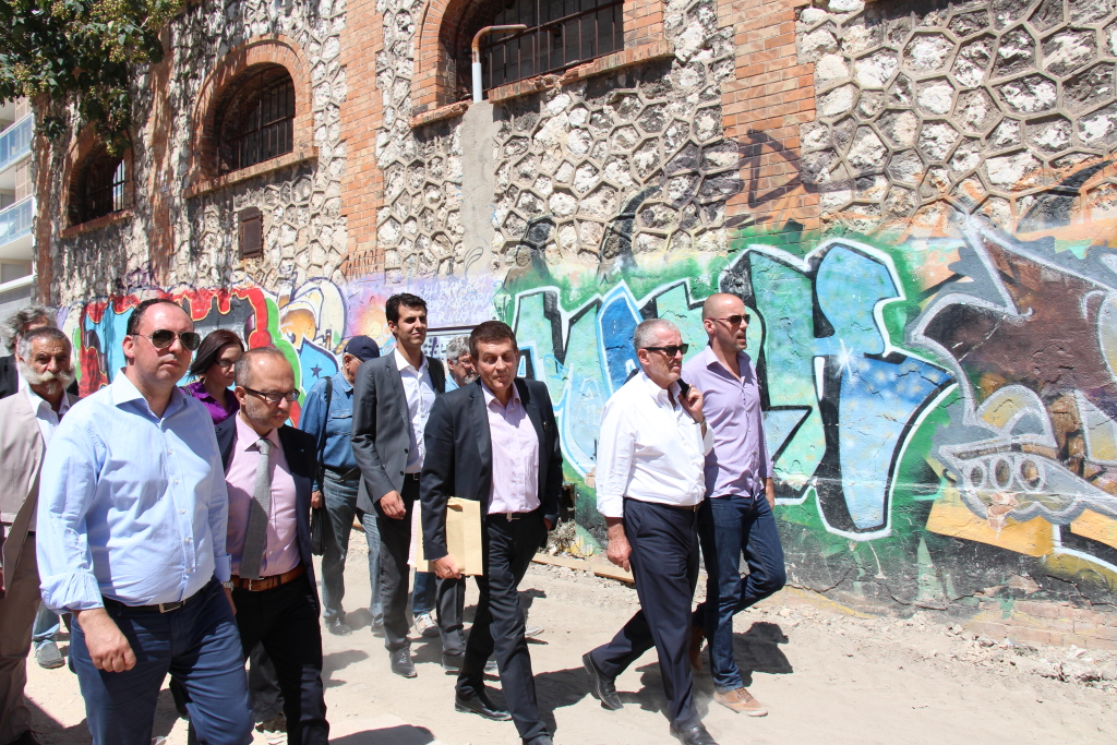 Visite des chantiers de la voirie de la ZAC de la Capelette en présence du maire des 9/10, Lionel Royer-Perreaut et du président de la Soleam Gérard Chenoz (Photo Philippe Maillé)