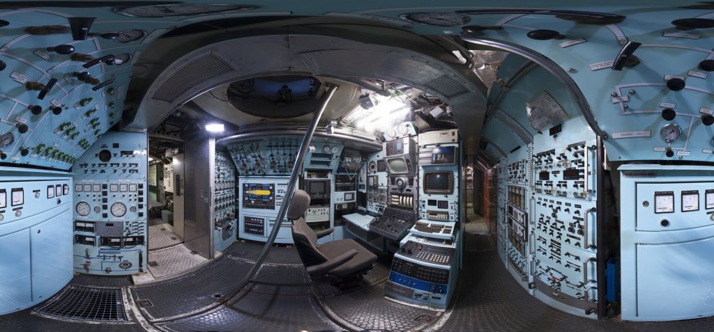 En exclusivité l’intérieur du sous-marin Saga dans la cabine de pilotage à 360° (Photo Philippe Mura)