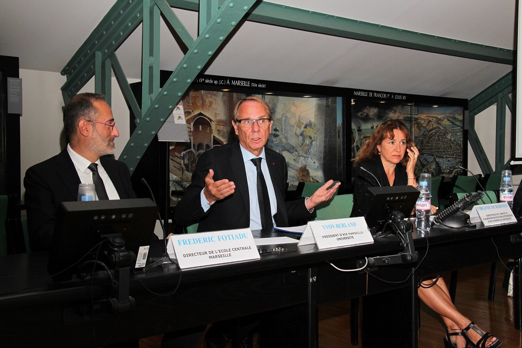 Frédéric Fotiadu, directeur de Centrale Marseille, Yvon Berland, président d'AMU et Virginie de Barnier, directrice de l'IAE d'Aix on présenté le double diplôme MSc in Management (Photo Philippe Maillé)