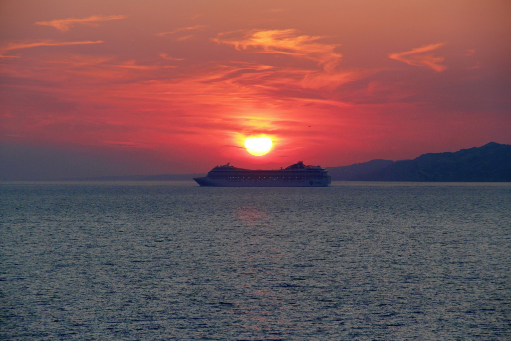 Lancement ce vendredi soir des Terrasses du Port à Marseille de "Septembre en mer" (Photo Philippe Maillé)