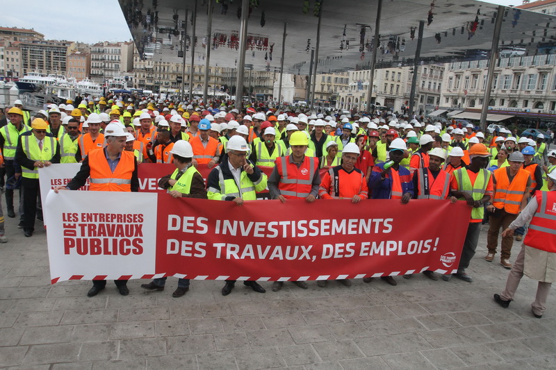 les entreprises de Travaux Publics ont manifesté ce mardi 14 octobre à Marseille (Photo Robert Poulain)