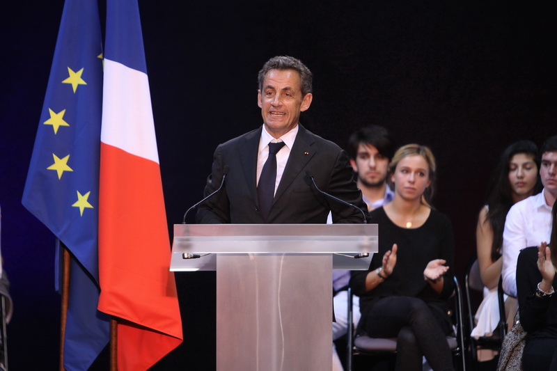 Nicolas sarkozy en meeting à Marseille (Photo Robert Poulain)