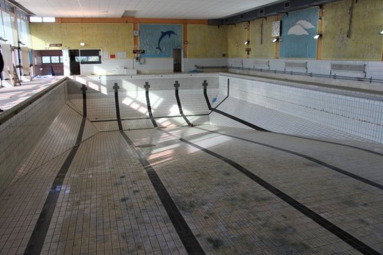 La piscine Nord vidée depuis plus de 3 ans (Photo Philippe Maillé)