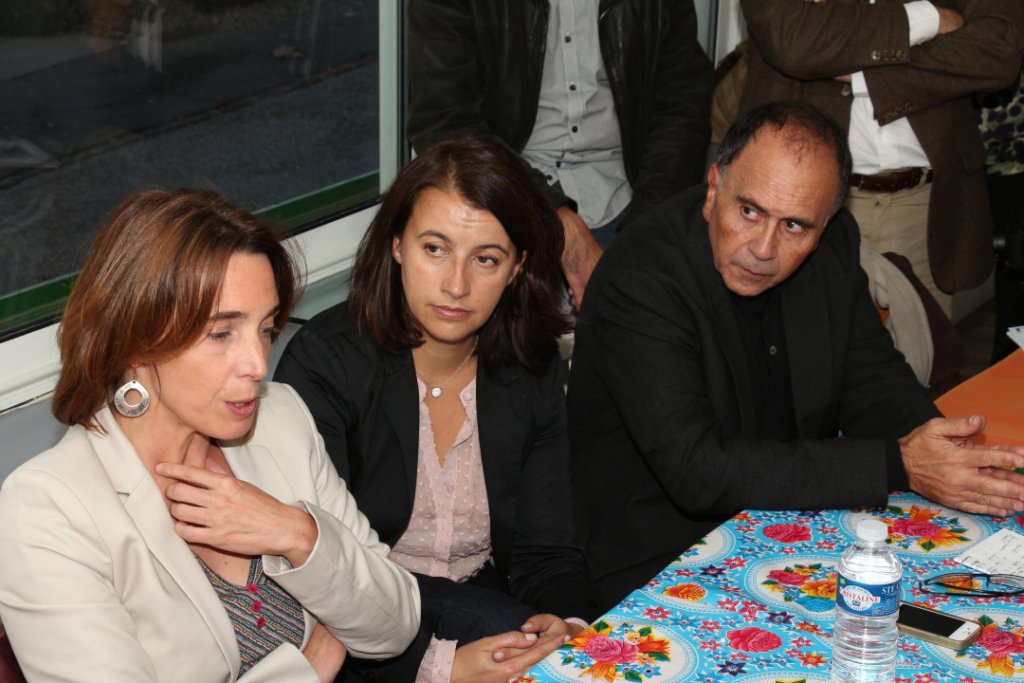 Cécile Duflot entourée de la conseillère régionale Sophie Camard et de Guy Benarroche, Secrétaire régional d’EELV Paca (Photo Philippe Maillé)