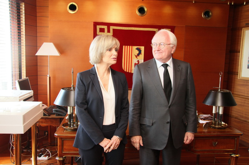 Elisabeth Guigou a été reçue ce vendredi par Michel Vauzelle à Marseille (Photo Robert Poulain)