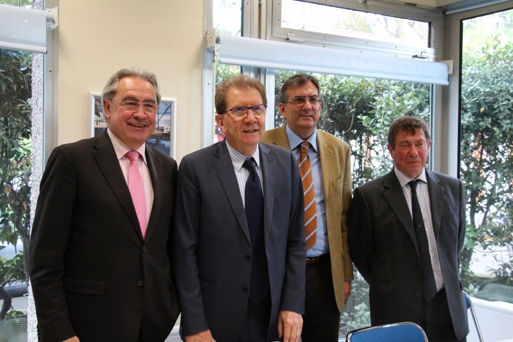 Guy Teissier entouré de Maxime Tommasini, Pierre Reboud et Robert Assante pour une présentation des évolutions de la RTM (Photo Philippe Maillé)