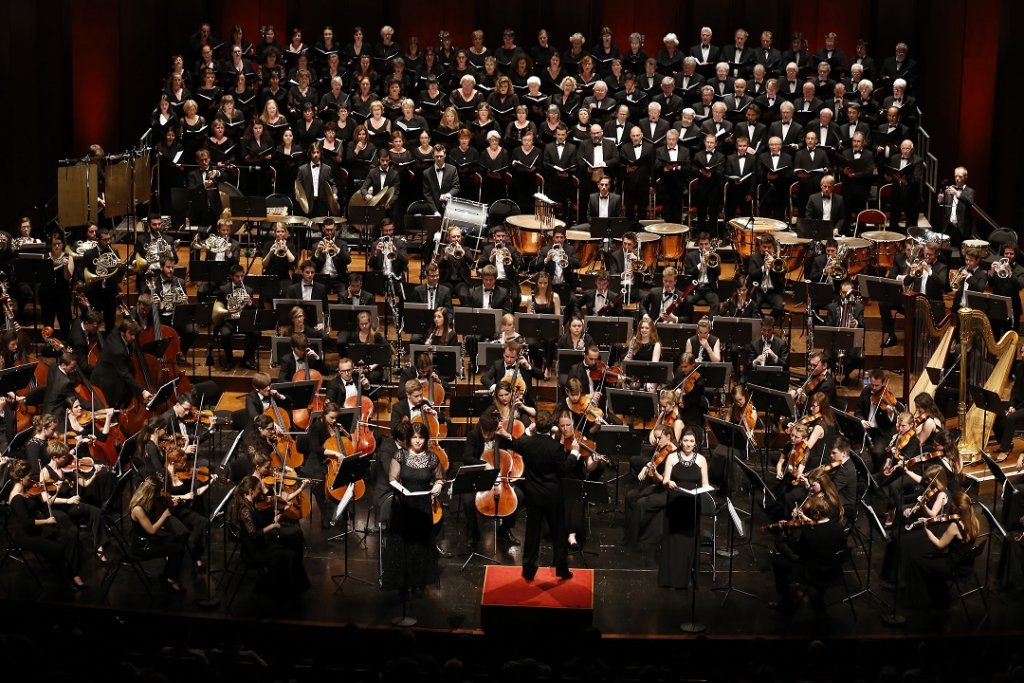 C’est la première fois qu’un nombre aussi important d’exécutants était réuni sur la scène du Grand Théâtre de Provence (Photo Caroline Doutre)