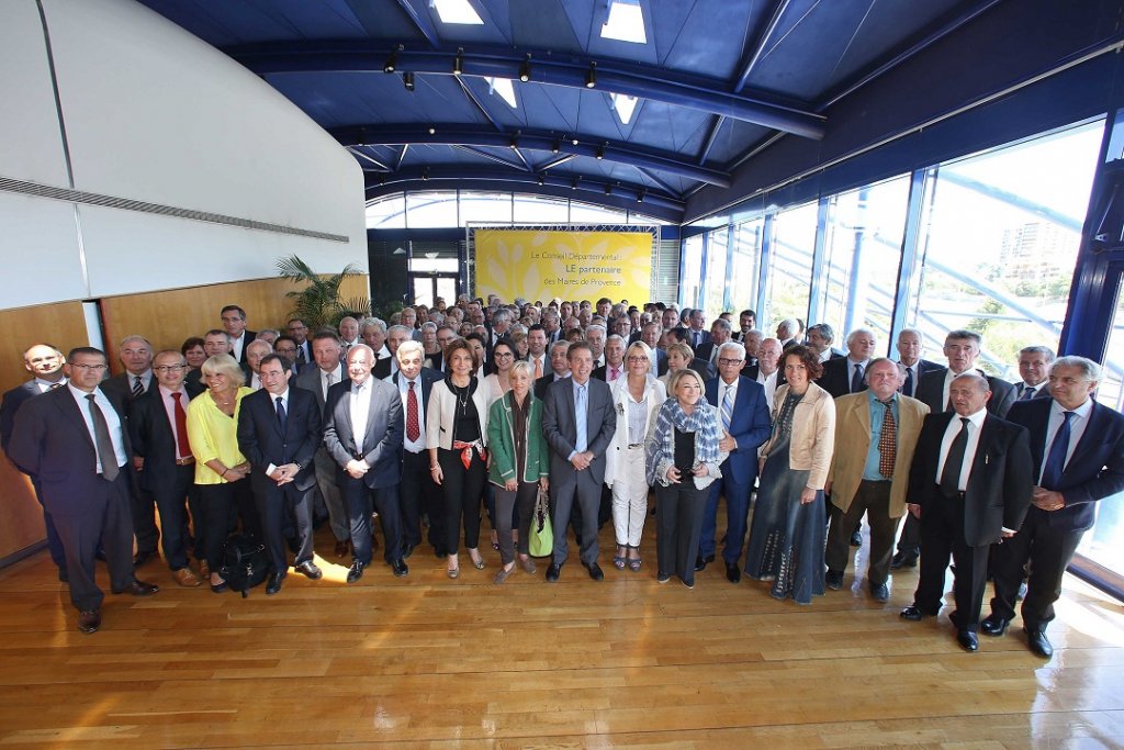 Les maires du Département ont été conviés par Martine Vassal pour un "déjeuner républicain" (Photo D.R.)