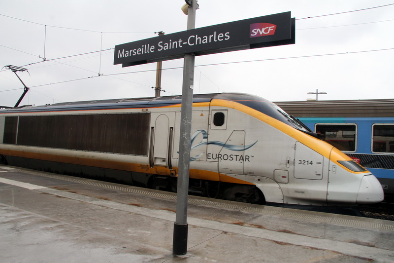 L'Eurostar est arrivé à Marseille ce 1er mai à l'heure (Photo Robert Poulain)