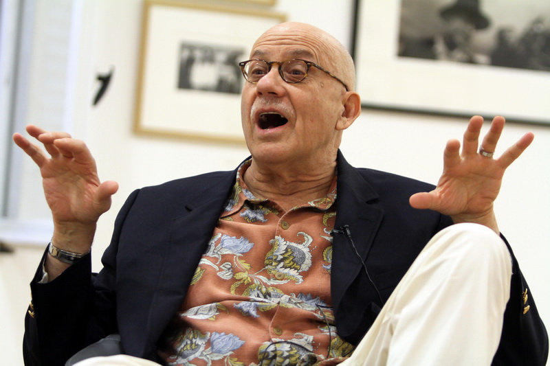 James Ellroy en grande forme à la librairie Maupetit (Photo Robert Poulain)