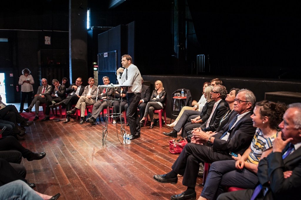 Christophe Castaner, la tête de liste socialiste aux régionales en Paca vient de lancer sa campagne à Marseille (Photo D.R.)