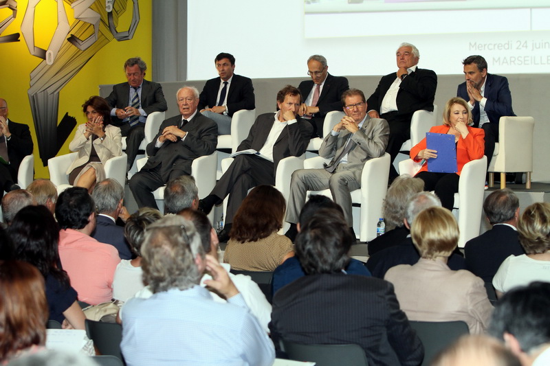 Élus et représentants du monde économique se sont donnés rendez-vous ce 24 juin, au Palais de la Bourse à Marseille, pour la présentation des travaux du professeur Christian Saint-Étienne, sur la métropole(Photo Robert Poulain)