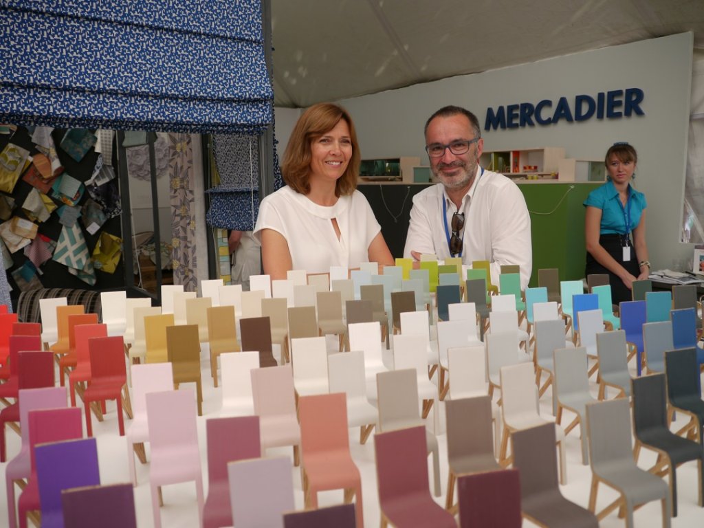 Mercadier, les champions du béton décoratif poursuivent leur développement. Les créateurs de la marque ont développé leur gamme PURE Métal et ont créé une gamme de peintures très personnelle. A découvrir en leur compagnie tout au long du salon (Photo M.E.)