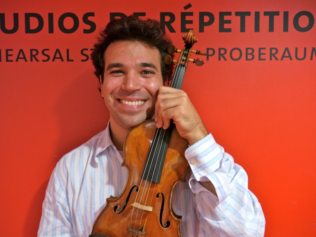 Cesare Zanfini dans les couloirs du Grand Théâtre de Provence, entre deux répétitions. (Photo M.E.)