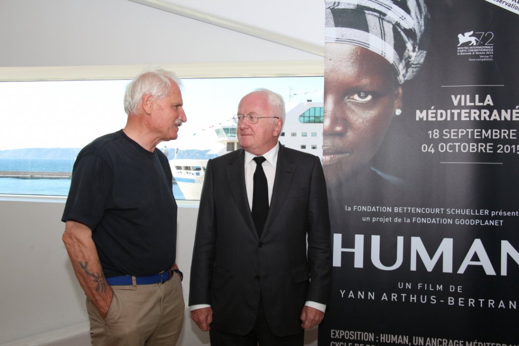 Yann Arthus-Bertrand et Michel Vauzelle lors de l'inauguration de l'exposition et de la 1ère duffusion du film "Human" (Photo Philippe Maillé)