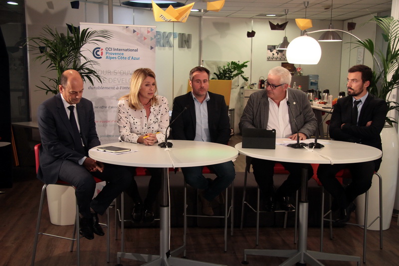 Paul Chaffard entouré de Géraldine Barallon, Delta Technics, Didier Lartigue de Clarke Energy, Emeric Didier, ID Carré et Rémy Falip, d'ATEM (Photo Robert Poulain)