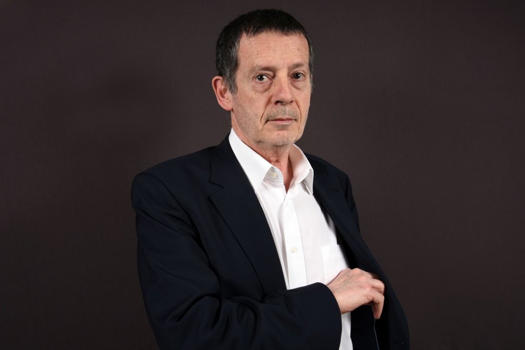 Hédi Kaddour (Photo C.Hélie-éditions Gallimard)