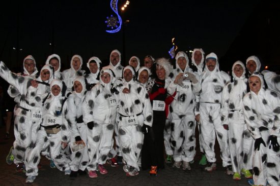 Le Prix Viva Samba du costume original de la corrida du Vieux-Port a été attribué aux Dalmatiens (Photo Philippe Maillé)