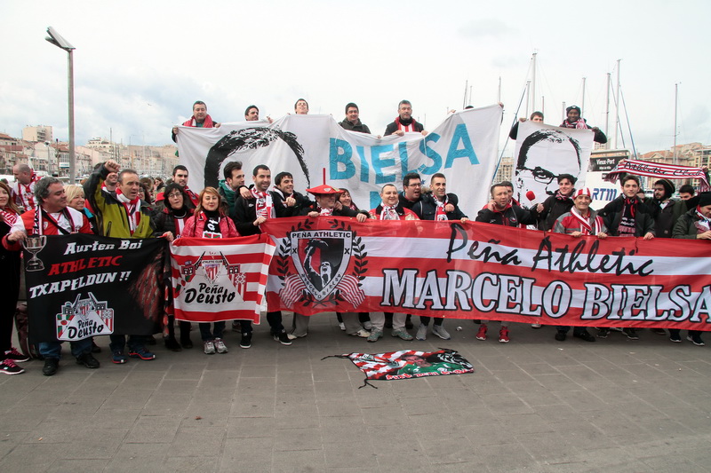 Europa League - Même pas peur ! Les supporteurs, en grande forme, de l'Athletic Bilbao qui va rencontrer l’OM au Vélodrome ce soir à 21h05 à Marseille (Photo Robert Poulain)