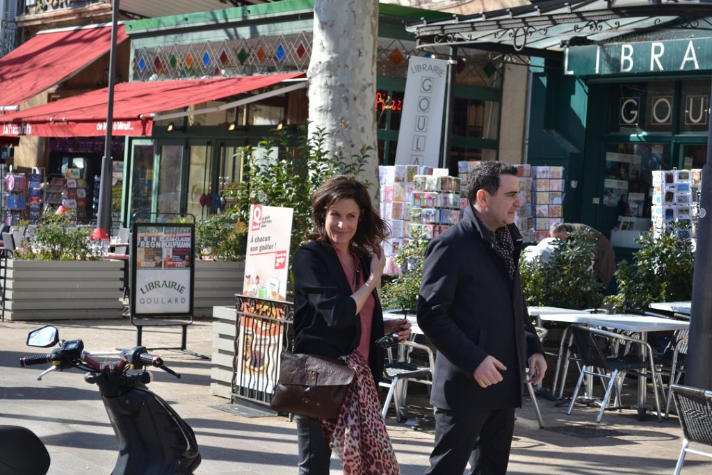 "Meurtres à Aix-en-provence" Astrid Veillon et Jérémie Covillault (Photo D.R.)