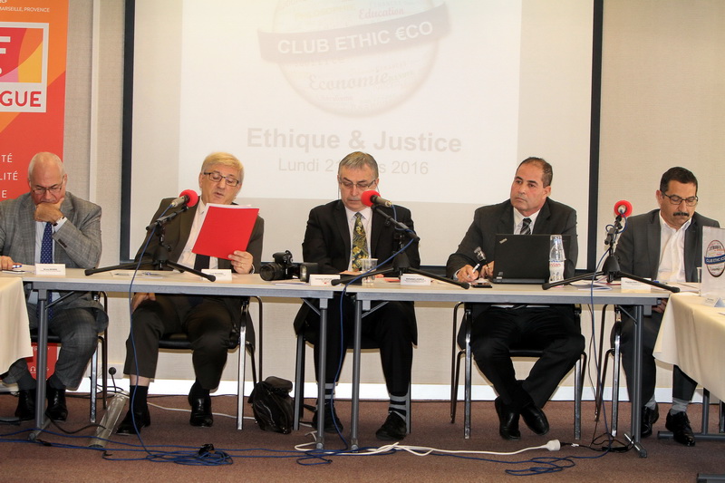 Mohamed Laqhila, président du Conseil régional de l’Ordre des experts-comptables Paca, vient de recevoir Yves Roussel, président de la 8e Chambre de la Cour d'Appel d'Aix-en-Provence, Charles-Alain Castorla, président du tribunal de commerce d'Aix-en-Provence et Bernard Nivière, expert-comptable, président du tribunal de commerce de Marseille (Photo Robert Poulain)