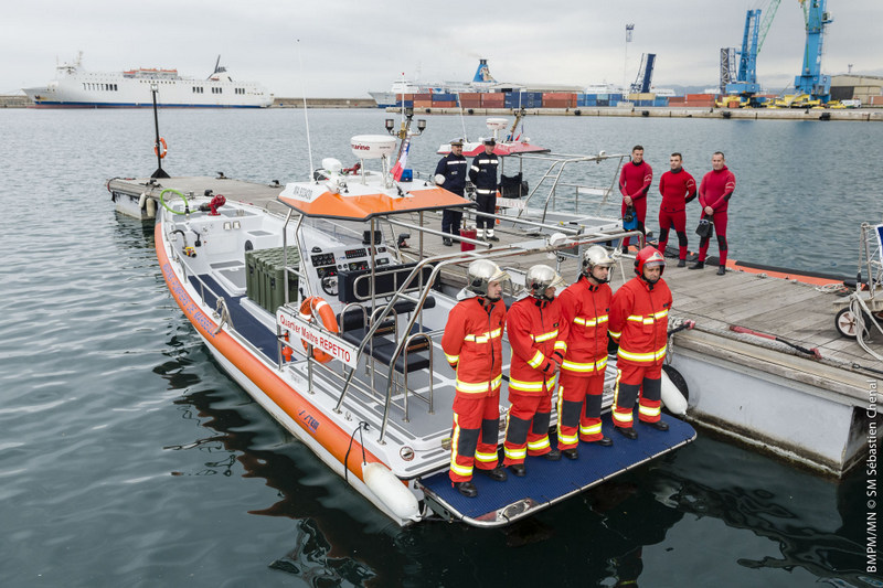 Baptême de la nouvelle embarcation d'incendie et de sauvetage (EIS) "Quartier Maître Repetto"(Photo : BMPM / SM S. Chenal)