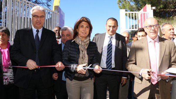 Martine vassal entourée de Laurent Nuñez, Patrick Boré, Bernard Beignier ont inauguré les portails de sécurité des collèges Les Matagots et Virebelle de La Ciotat (Photo D.R.)