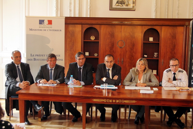 Maxime Tommasini, président du Conseil d’administration de la RTM, Laurent Nuñez, préfet de police des Bouches-du-Rhône, Caroline Pozmentier, adjointe au maire de Marseille déléguée à la Sécurité ont présenté leur action en matière de sécurité sur le réseau de transports en commun marseillais, en présence de Pierre Reboud, directeur général de la RTM, Yannick Blouin, directeur départemental adjoint de la sécurité publique (Photo Robert Poulain)