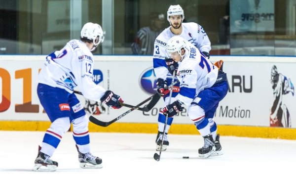 L’équipe de France s'est imposée 3-2 aux tirs au but face à l'Allemagne (Photo iihfworlds2016.com)