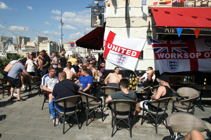 Euro-2016 à Marseille: Yes les Anglais ont débarqué (Photo Robert Poulain)