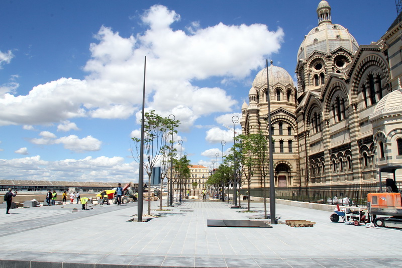 Les travaux de l'esplanade de la Major seront enfin achevés en juillet (Photo Robert Poulain)