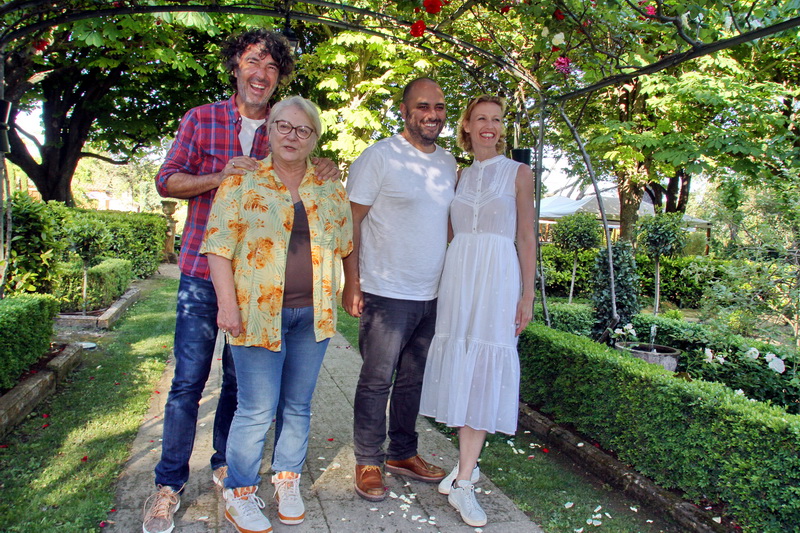 C'est à Aix au cinéma le Cézanne et à l'Hôtel du Pigonnet que le réalisateur Eric Lavaine et les comédiens Josiane Balasko, Jérôme Commandeur, Alexandra Lamy ont présenté en avant-première au mois de mai "Retour chez ma mère" (Photo Robert Poulain)