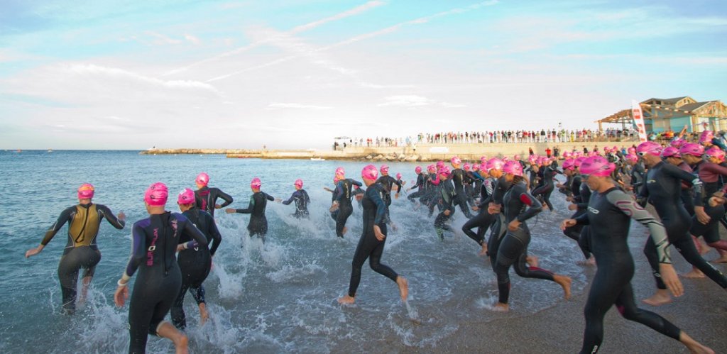 Le triathlon de Marseille conduira les athlètes des plages du Prado jusqu'à l'entrée de la ville de Cassis, via la Gineste avant un retour sur les plages avec une boucle de course à pied se déroulant sur le Prado et la Corniche Kennedy. (Photo triathlondemarseille.com)