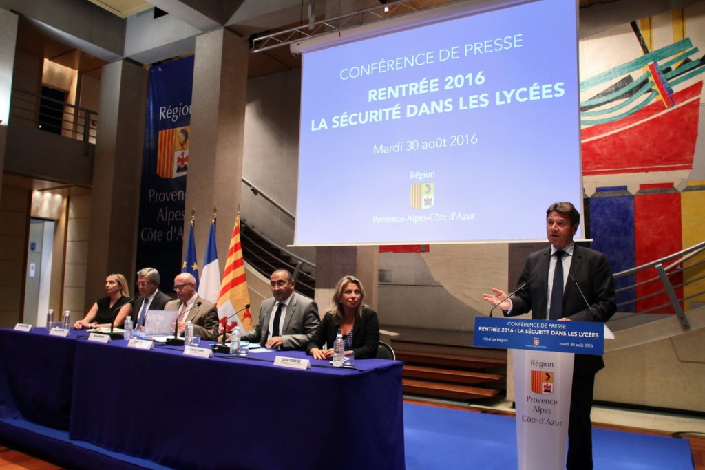 Aux côtés de Christian Estrosi, Caroline Pozmentier-Sportich, Laurent Nuñez, Bernard Beignier, Maurice Battin (Photo Robert Poulain)