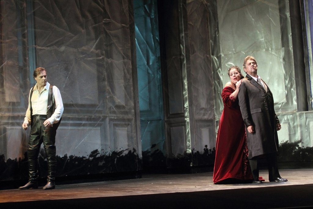 Jean-François Lapointe, Hamlet, Sylvie Brunet-Grupposo, Gertrude et Marc Barrard, Claudius (Photo Christian Dresse)