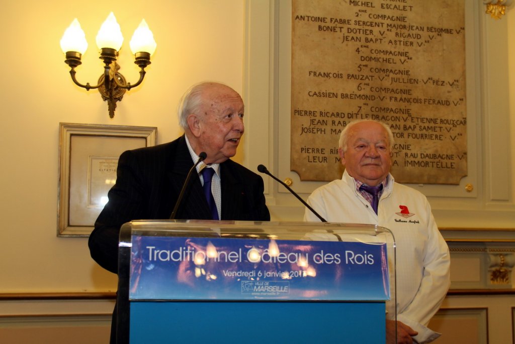 Jean-Claude Gaudin et Guillaume Manfredi, représentant les boulangers-pâtissiers (Photo Robert Poulain)