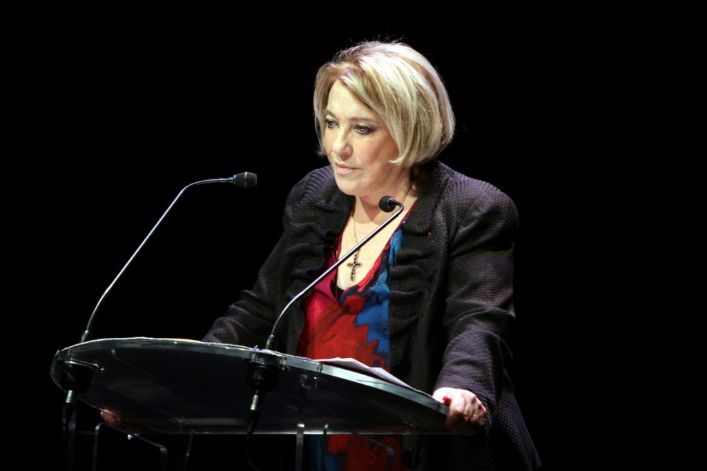 C'est une Maryse Joissains Masini, maire LR d'Aix-en-Provence, président du Conseil de territoire du Pays d'Aix, grave, offensive qui a présenté ses vœux (Photo Robert Poulain)