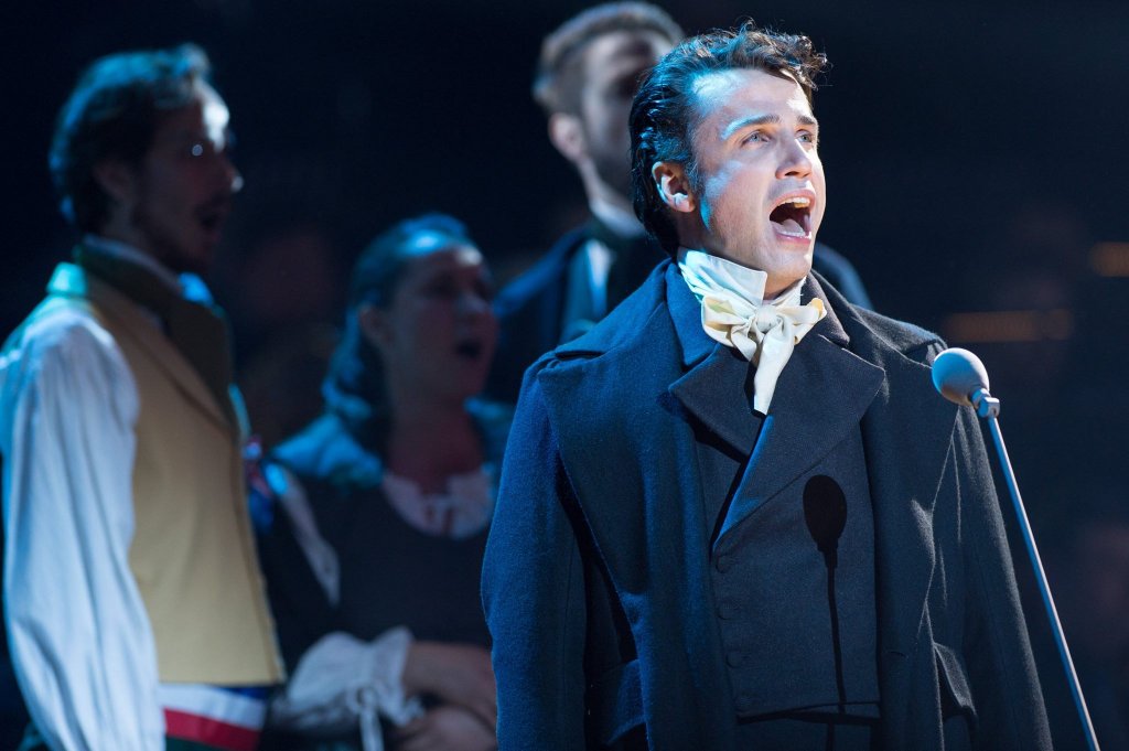 Jean-Christophe Born incarne Marius, l’étudiant révolutionnaire dans cette nouvelle production "lyrique" des "Misérables" de Victor Hugo. (Photo Prod. Les Misérables)